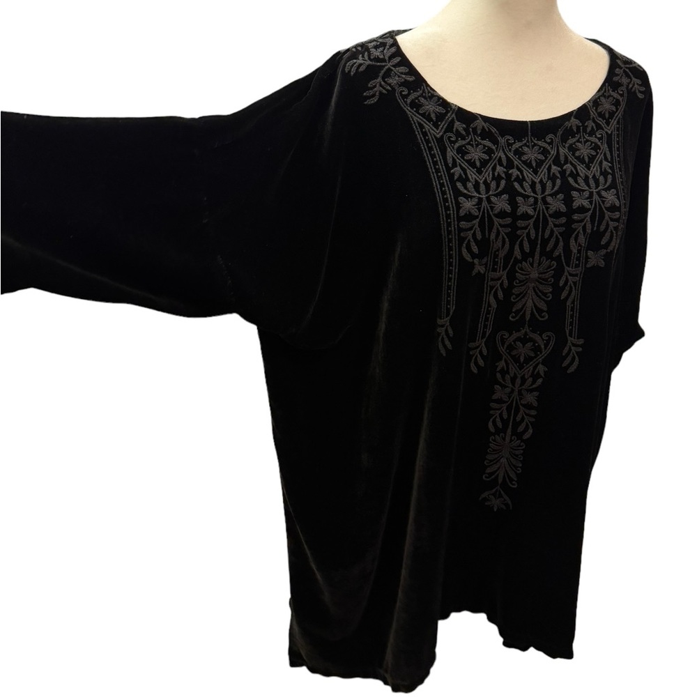 Johnny Was Antonella Velvet Tunic in Black. Size L. EUC - Picture 8 of 11